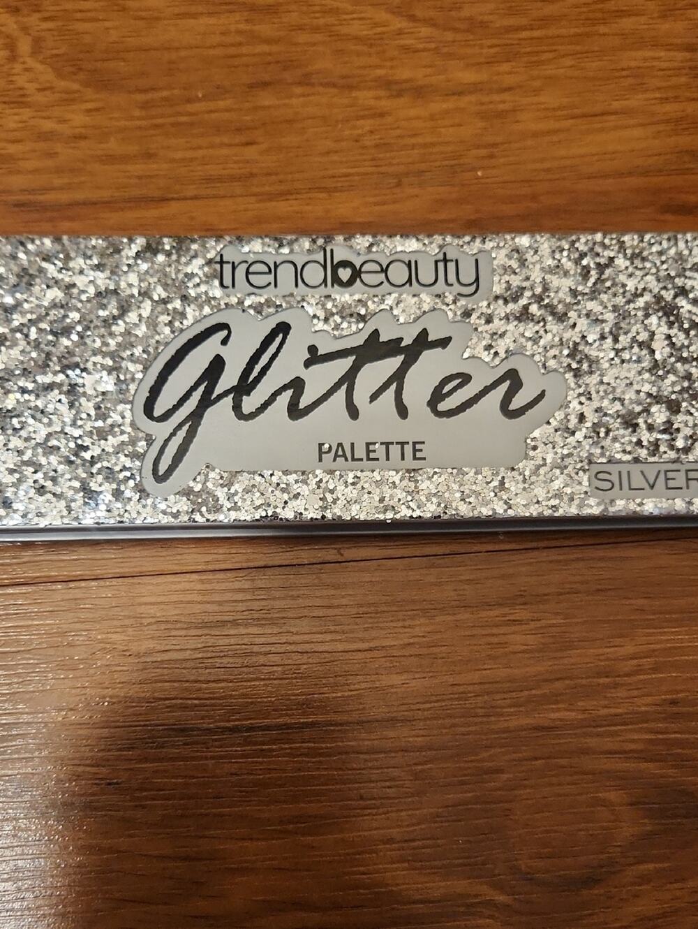 Glitter Palette Eyeshadow - Silver